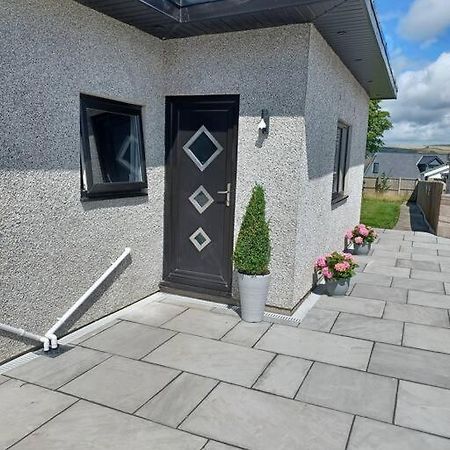 Beautiful Masons Hideaway Studio Apartment Bridgend  Exterior photo