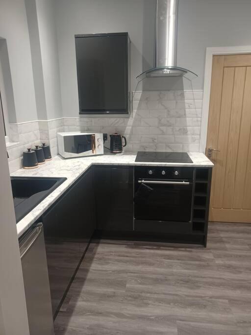 Beautiful Masons Hideaway Studio Apartment Bridgend  Exterior photo